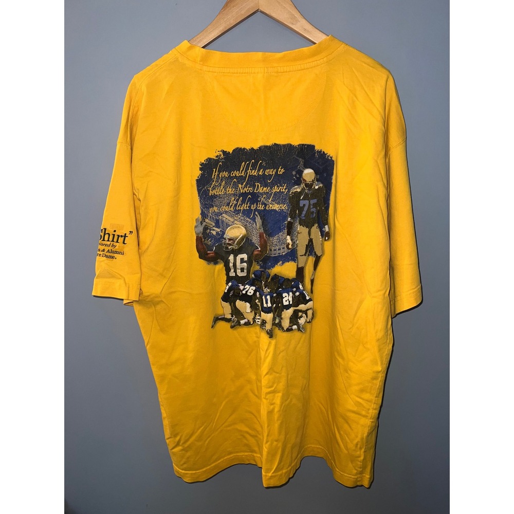 Notre Dame Football The Spirit Lives 2005 Graphic T-Shirt Yellow Mens XL ProEdge